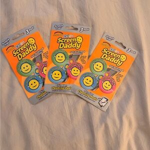 Scrub daddy brand - screen scrubbers restick over and over